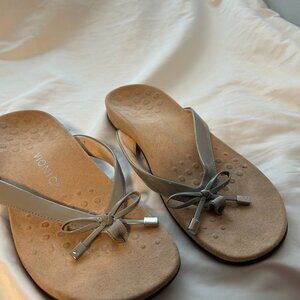 Vionic Sandals - size 9